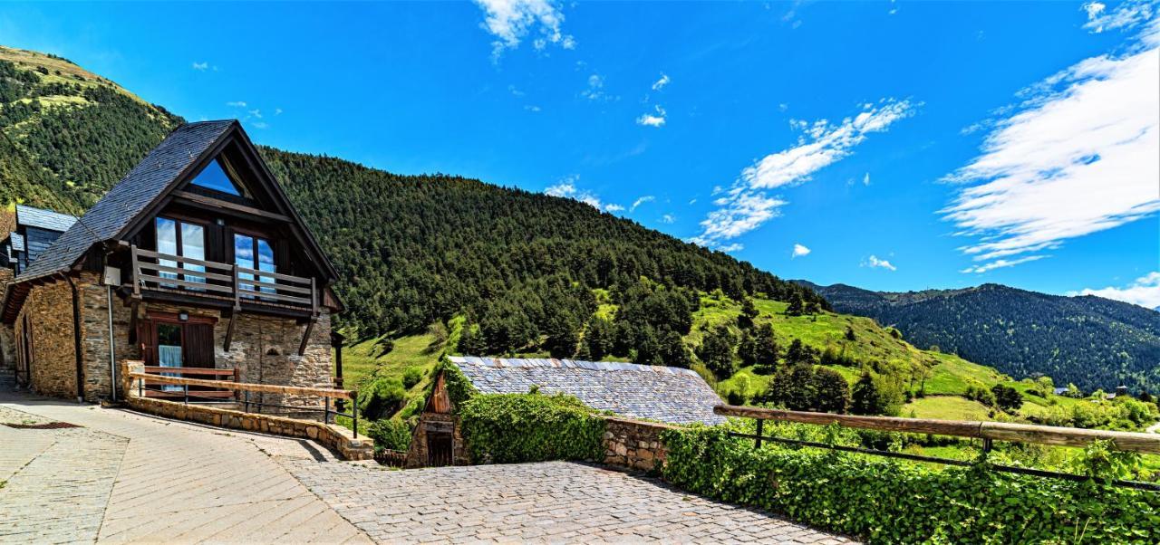Apartamentos Aran Montcorbau Exterior photo