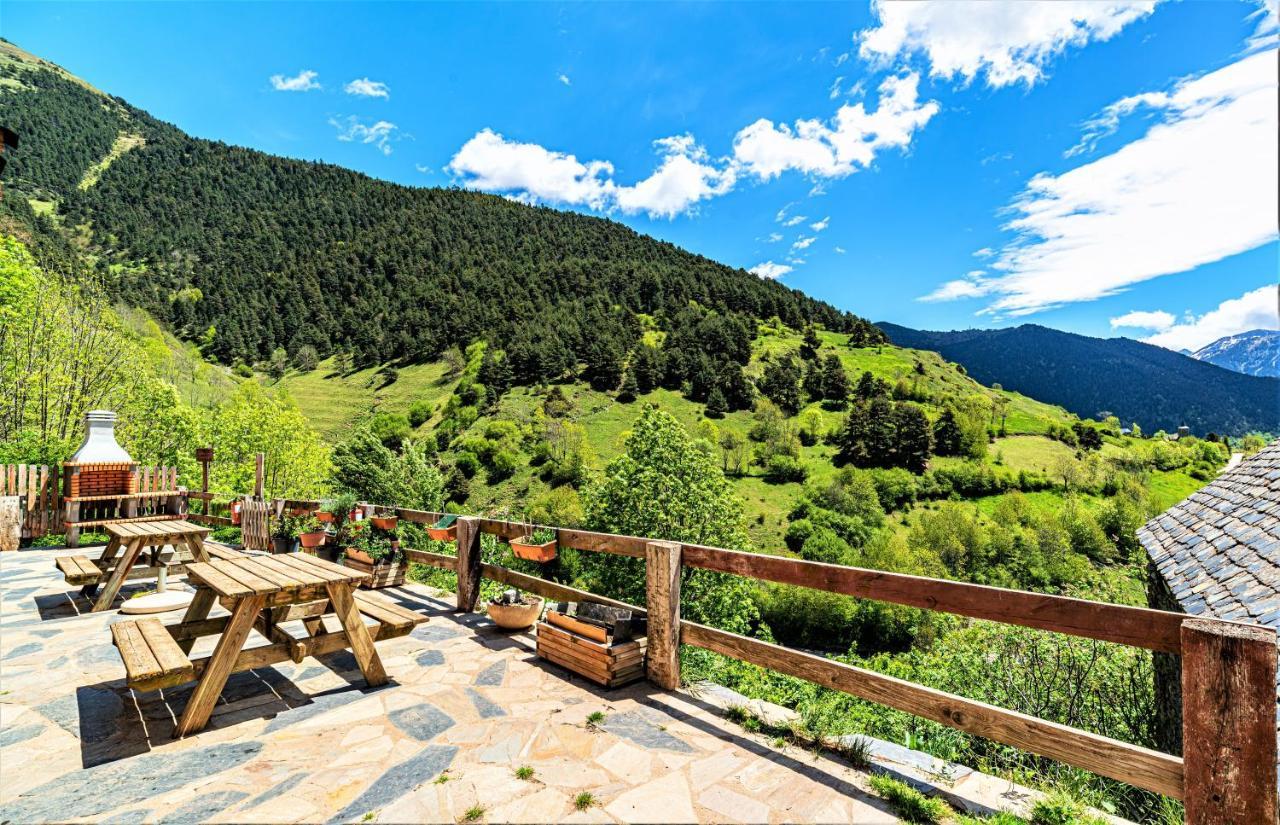 Apartamentos Aran Montcorbau Exterior photo